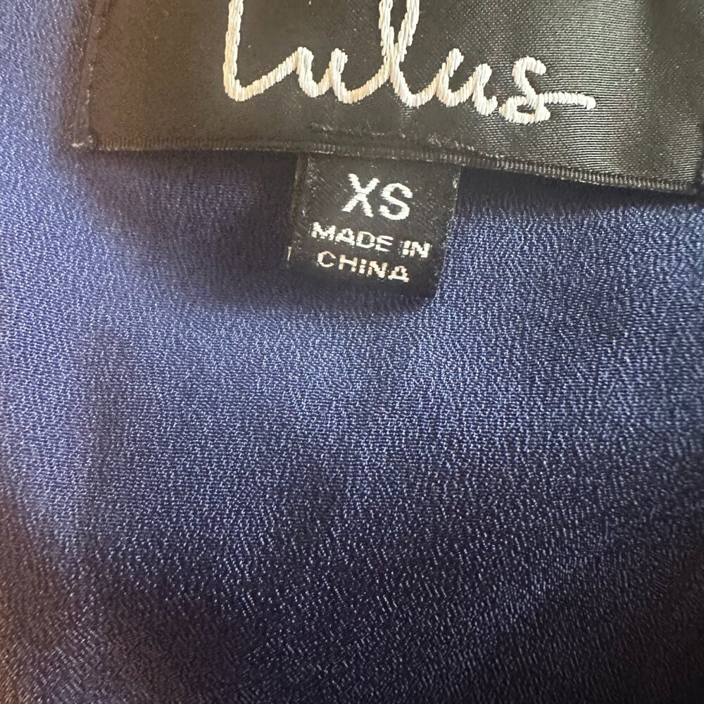 Lulu's navy blue floral mini dress, Size XS - Picture 6 of 6